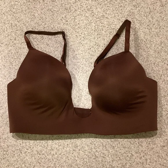 Victoria’s Secret Brown Plunge Bra - Picture 4 of 7